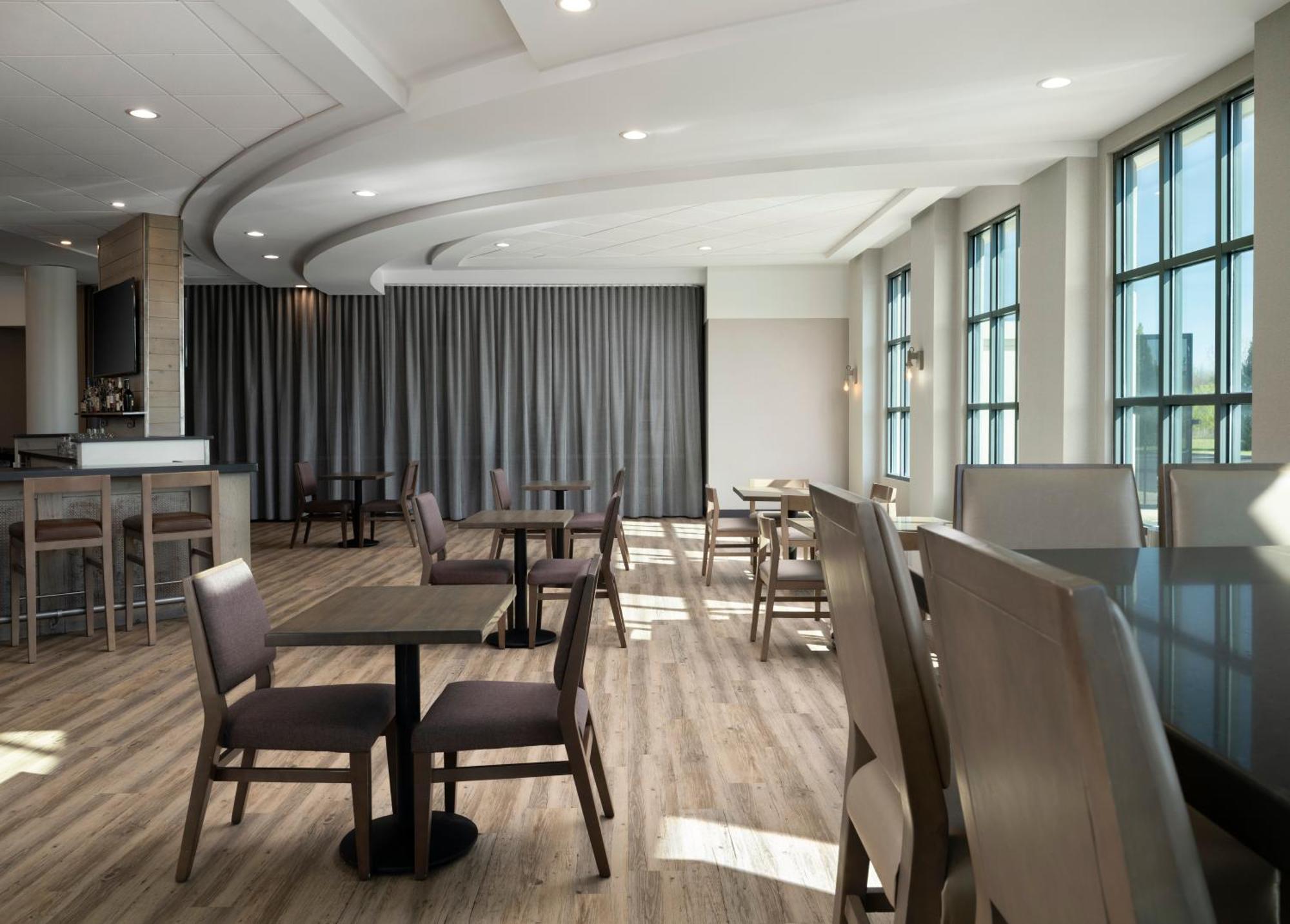 Holiday Inn - Cincinnati - Liberty Way By Ihg Уест Честър Екстериор снимка