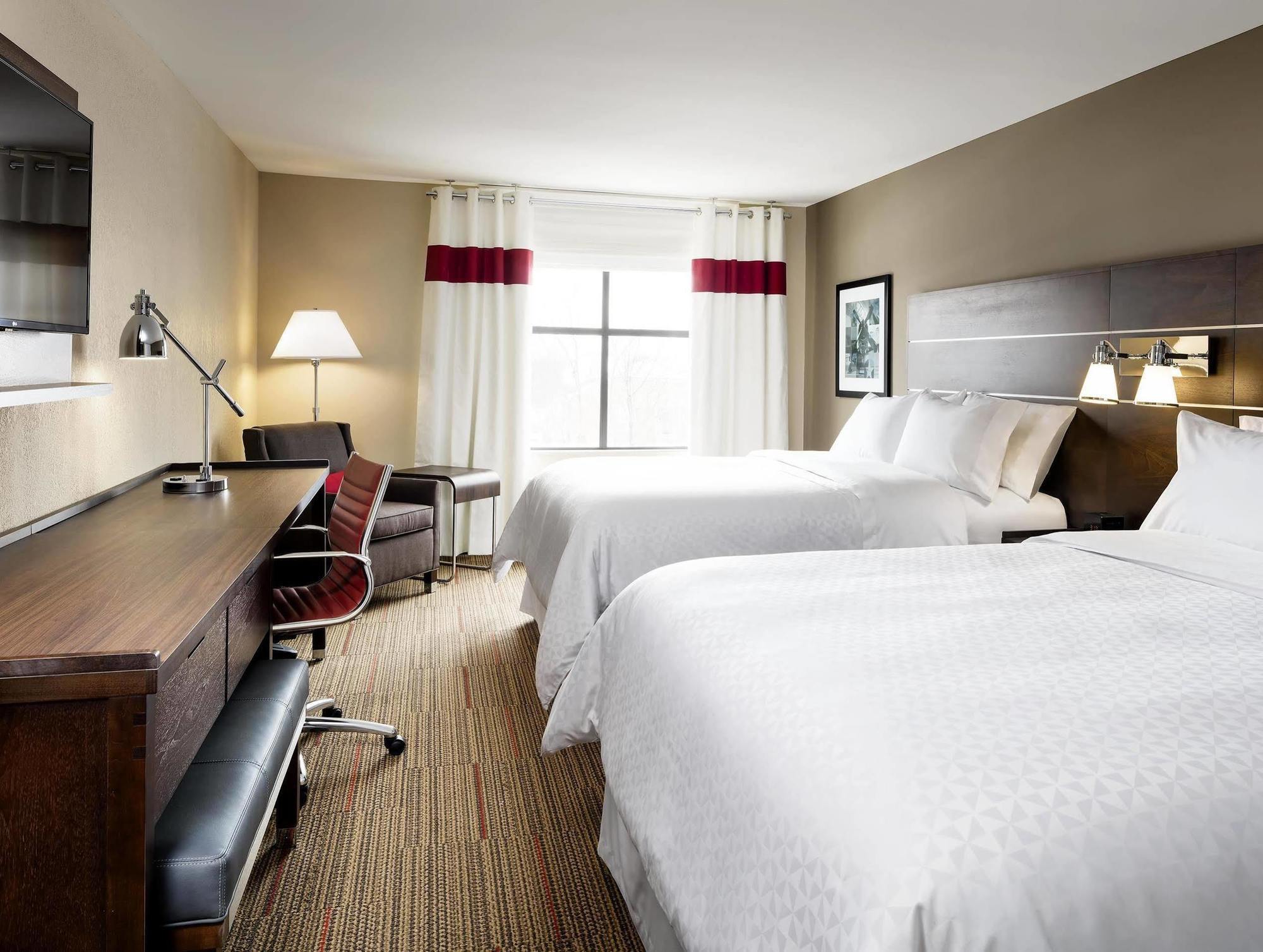 Holiday Inn - Cincinnati - Liberty Way By Ihg Уест Честър Екстериор снимка